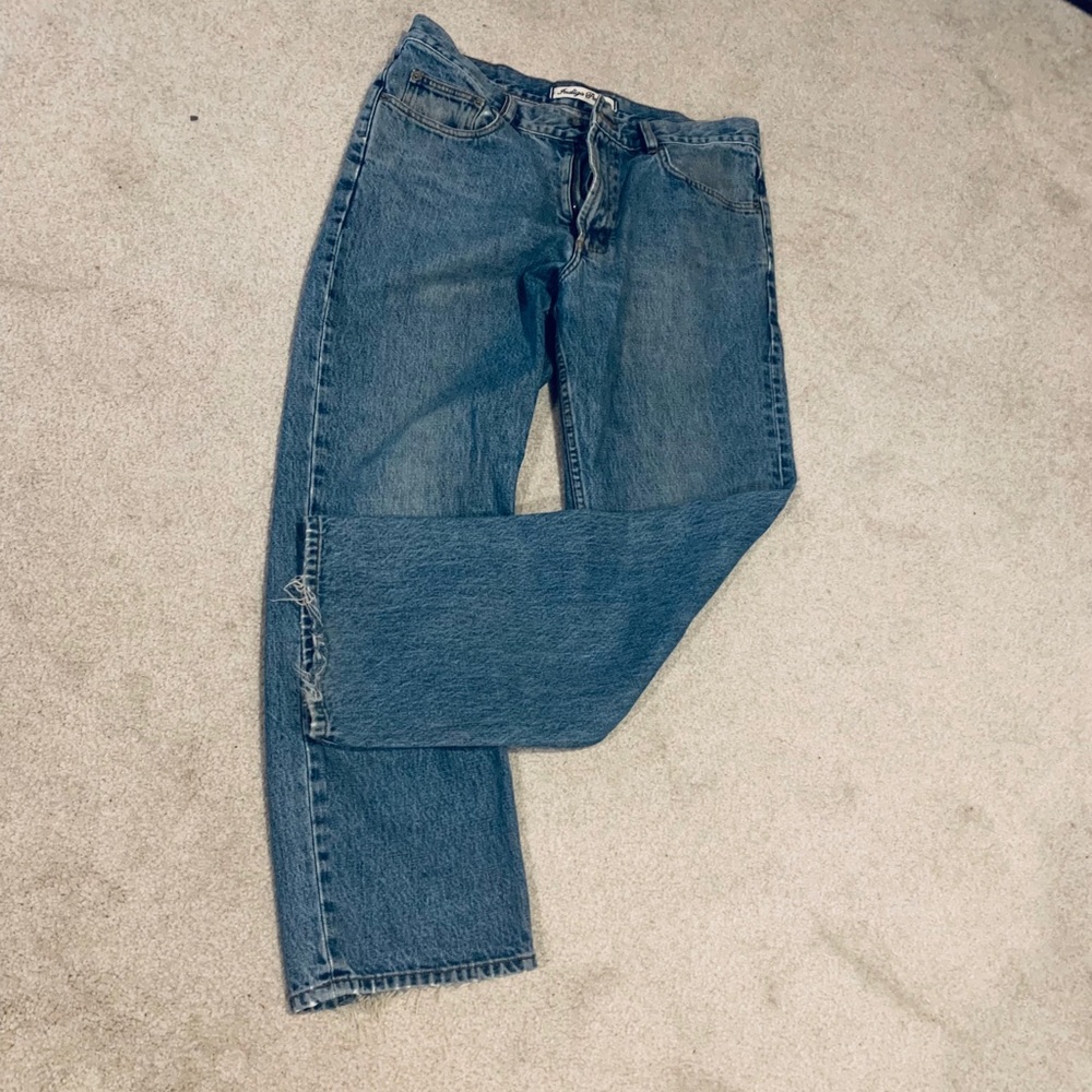 Indigo Palms 5-pocket stonewashed Jeans.